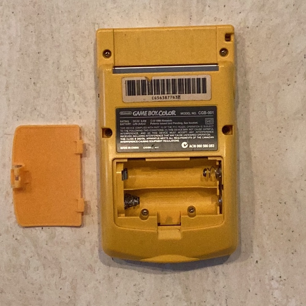 Nintendo Game Boy Color Console System Handheld Dandelion Yellow Gameboy - Picture 12 of 16